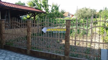 vila-de-vanzare-in-centru-6-camere-3-garaje-16